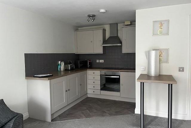 Monton Road, Monton photo 2
