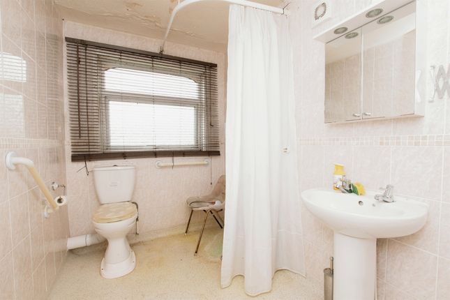End terrace house for sale in Sidebrook Court, Northampton