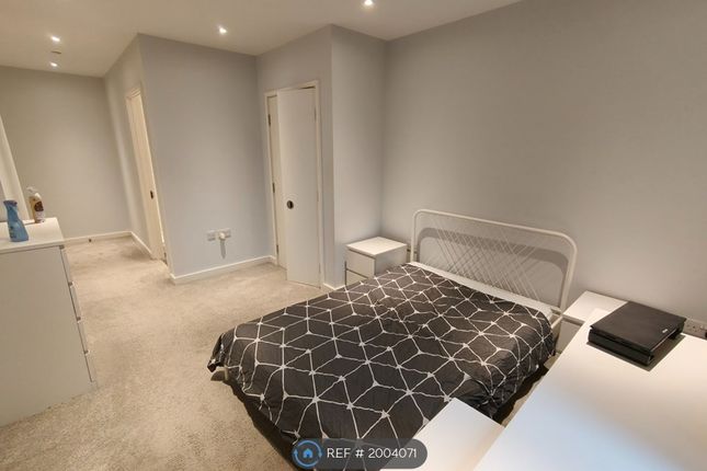 Flat to rent in Block A, Salford