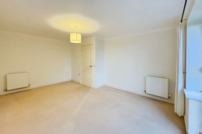 8 Boundary House, Burnt Mills Road, Basildon photo 4