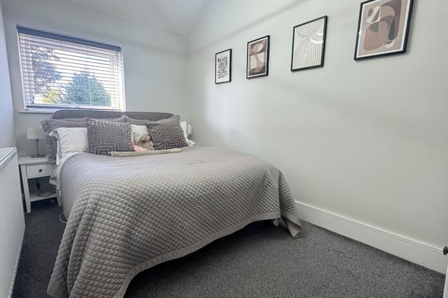8, Goosehill Road, Normanton photo 4