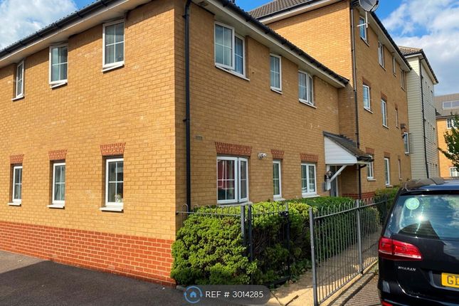 Flat, Fuchsia House Panyers Gardens, Dagenham photo 2