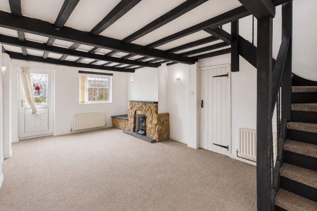 15 Barkby Road, Leicester photo 3