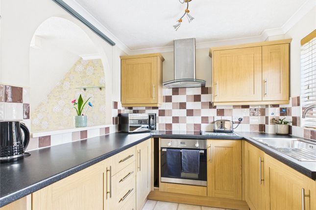 142, Palmers Leaze, Bristol photo 2
