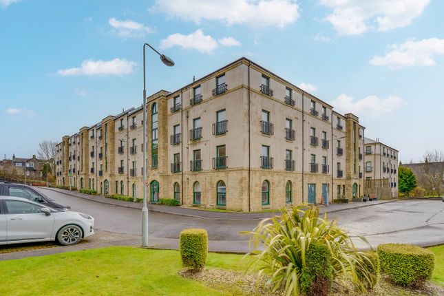 Flat for sale in Lady Campbells Court, Dunfermline