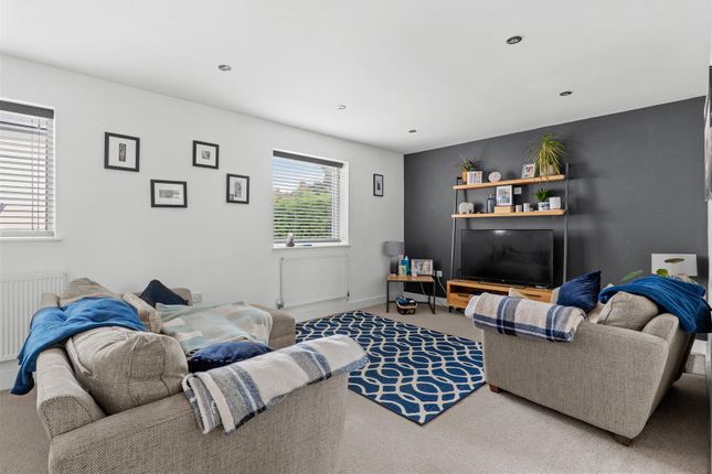 Flat for sale in Cavalier Crescent, Worcester