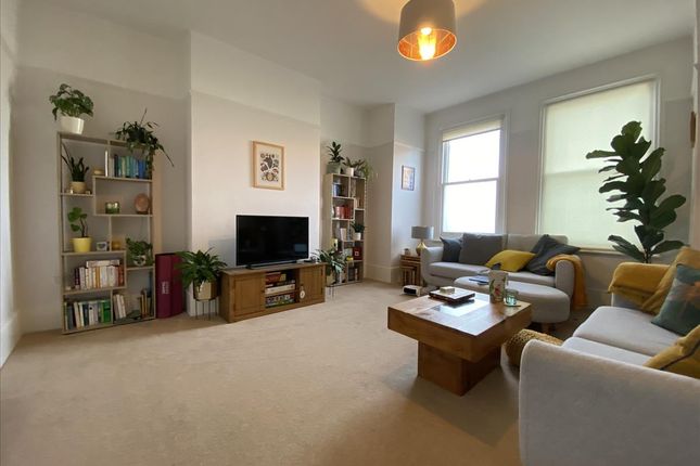 Thumbnail Flat to rent in Park Hall Road, Dulwich, London