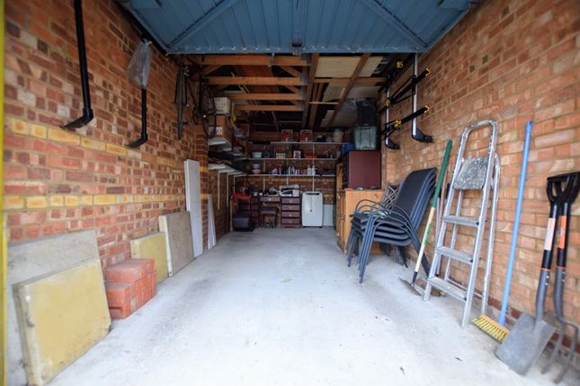 34 The Pastures, Aylesbury photo 4