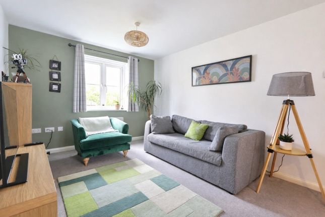 Flat 9, Merlin House, Centenary Way, Witney photo 3
