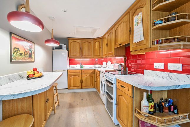 3 The Court,, Northfields Road, Stroud photo 3