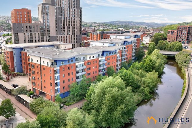 2-bed flat on Cracknell,Flat 88, Millsands, Sheffield, £140,000