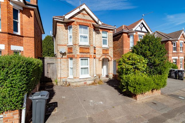 Thumbnail Property to rent in Osborne Road, Winton, Bournemouth
