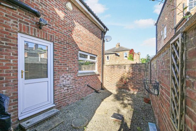 Eastholme, Eastern Terrace, York photo 4