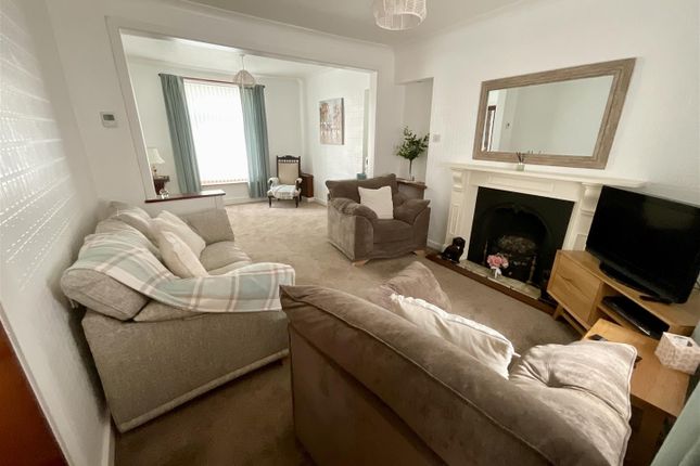 77, Lakefield Road, Llanelli photo 3