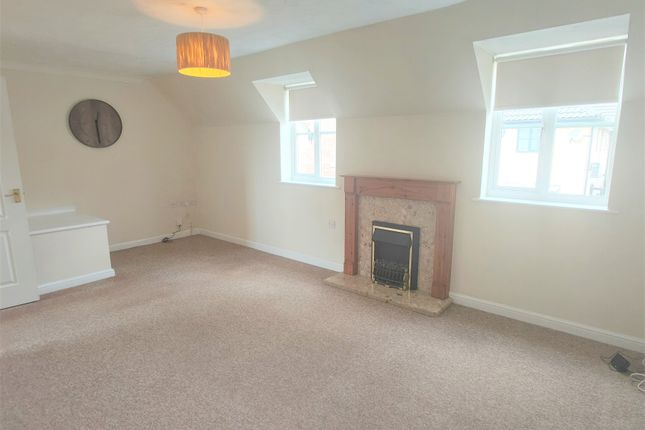 4, Marsh Way, BURY ST. EDMUNDS photo 3