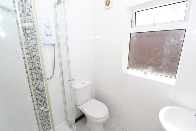 Room 2, 86 Samuel Street, Crewe, Cheshire photo 5