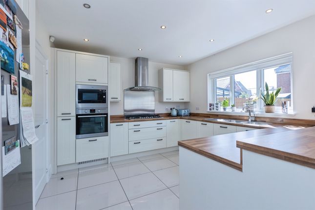 9, Jubilee Way, Leicester photo 4