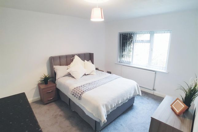 Room to rent in Engine Lane, Wednesbury