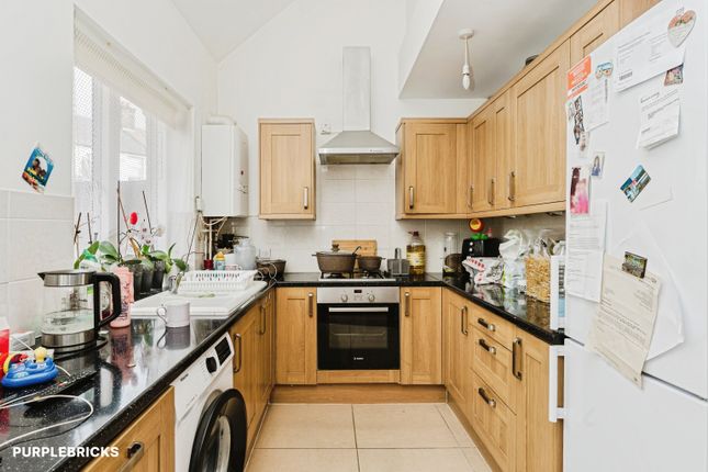 2b, Alexandra Road, London photo 4