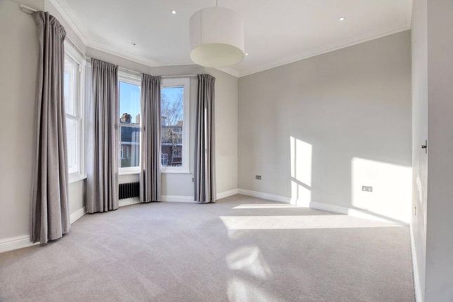 Flat for sale in Rosemary Court, Fortune Green Road, London