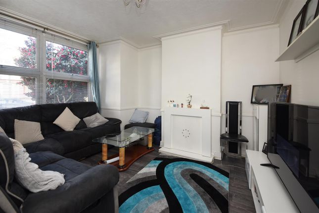 16, Tankerton Road, Surbiton photo 3