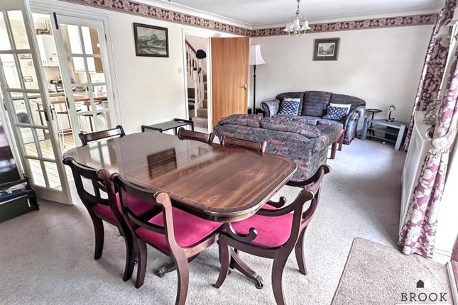 18, Schofield Way, Eastbourne photo 4