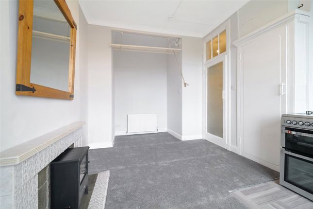 1/2, 1, Rosebank Terrace, Renfrewshire photo 2