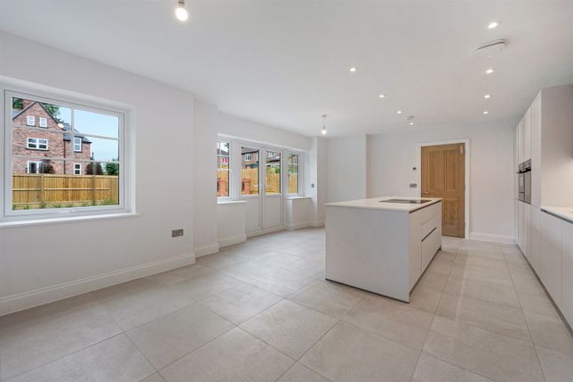 Open Plan Kitchen/Dining/Family Room