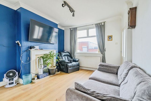 11, Jubilee Road, Manchester photo 2