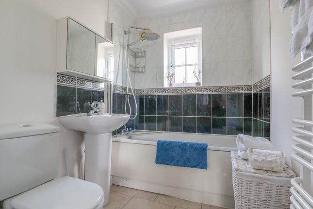 24 Winfarthing Court Ship Lane, Ely photo 4