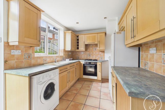14, Staithe Gardens, Leeds photo 5