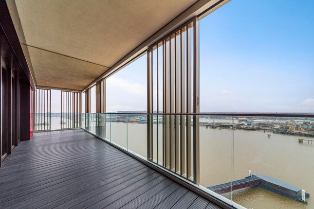 Flat for sale in Marco Polo, Royal Wharf, London