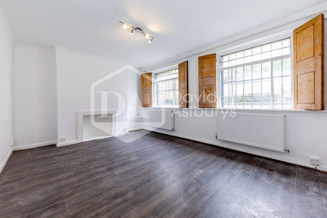 79A, Navarino Road, Hackney photo 2