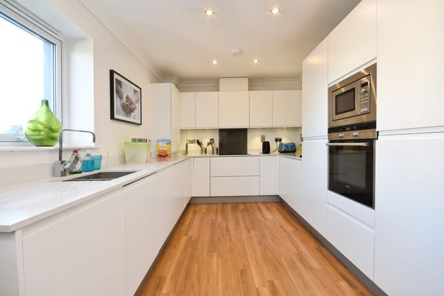 10, Burgess Croft, Saffron Walden photo 3
