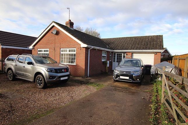 3-bed bungalow on South View, Chapel Lane, Utterby, £229,950