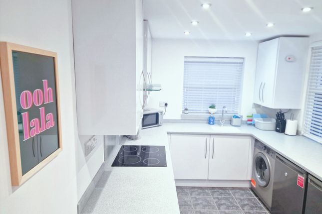 Live-Cla685 - 56 56,, Clapham Road, Liverpool photo 2