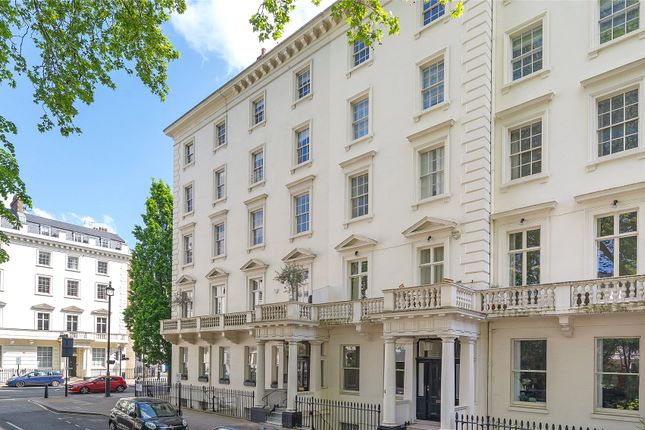 Flat D, 65, Warwick Square, London photo 2