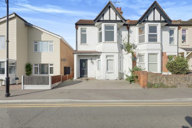 Thumbnail Flat for sale in Pall Mall, Leigh-On-Sea