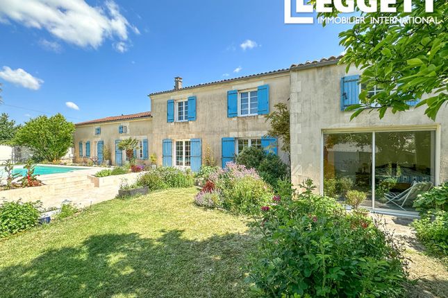 Villa for sale in Le Seure, Charente-Maritime, Nouvelle-Aquitaine