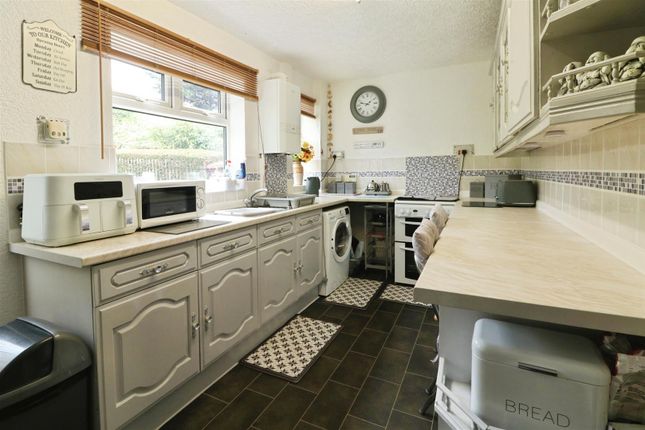 265, Fitzwilliam Road, Rotherham photo 3