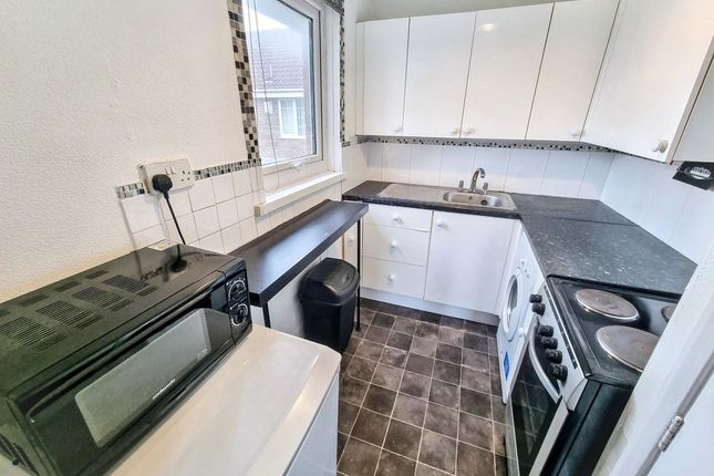 44, Alverston Close, Newcastle Upon Tyne photo 4