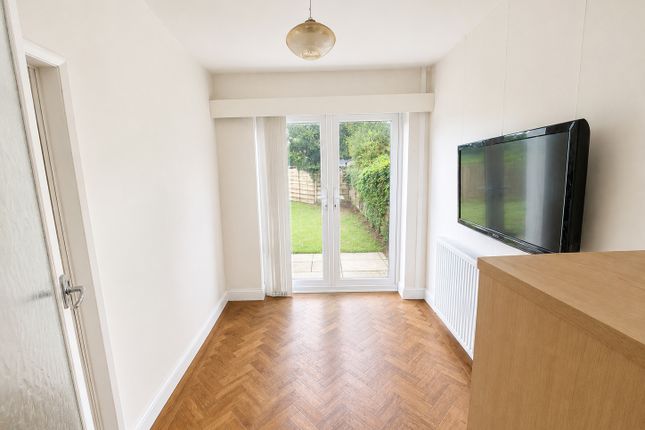 3, Brooke Way, Wilmslow photo 3