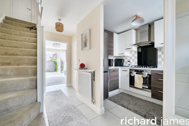 39, Berryfield, Swindon photo 4