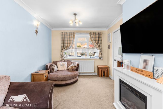 174, Abbotsweld, Harlow photo 4