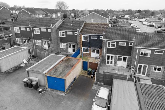 15, Mackenzie Way, Gravesend photo 3