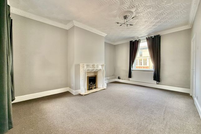 309 Bradford Road, Wakefield photo 4