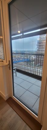 47 Doniford House, Healum Avenue, Southall photo 3