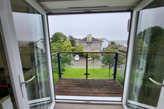 17, Whym Kibbal Court, Redruth photo 4