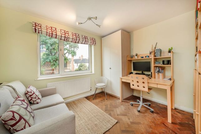 Flat 1, Crest View, 47, Dartmouth Park Hill, London photo 3