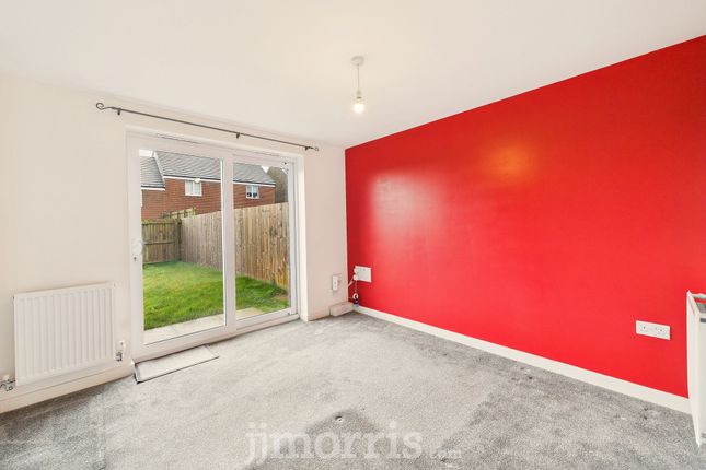 80 Tasker Way, Haverfordwest photo 3